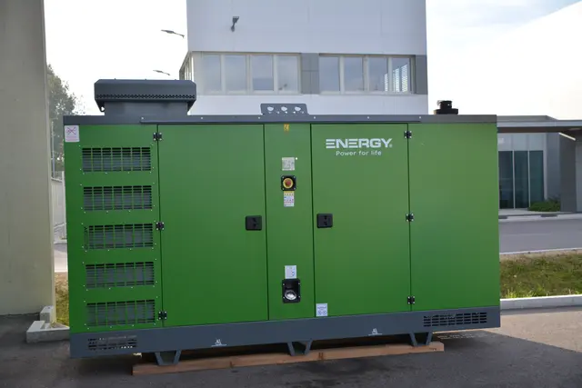 Zehn Standorte der Baudirektion Burgenland wurden mit modernen Notstromaggregaten ausgerüstet – für volle Einsatzfähigkeit auch bei Stromausfällen und Extremwetterlagen. | Foto: Rosenberger Victoria