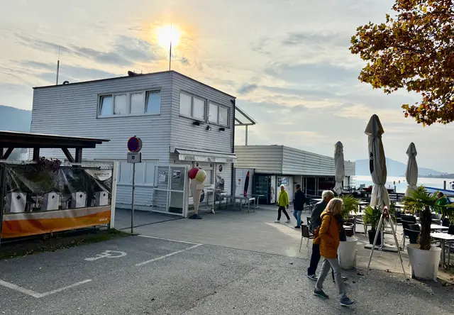 Beim Sunset in der Klagenfurter Ostbucht soll das Badehaus errichtet werden. In zwei Wochen werden weitere Schritte konkretisiert. | Foto: MeinBezirk.at/Stephan Fugger