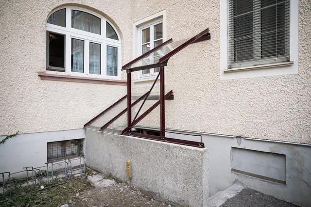 Im Dachgeschoß der historischen Wohnanlage „Lehener Vierkant“ hat die Stadt Salzburg 28 neue Wohnungen geschaffen. Es handelt sich um sehr günstige Mietwohnungen, die im November bezogen werden. | Foto: Stadt Salzburg/Alexander Killer