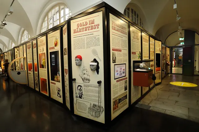 Ergänzend zum Thema Finanzbildung nimmt sich das CoSA mit "Der Schein trügt" ab sofort dem kuriosen Wissen rund um Münzen und Scheine an. | Foto: Universalmuseum Joanneum/J.J. Kucek