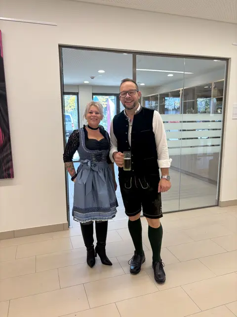 Viele Gäste kamen in Tracht. | Foto: PBZ Himberg