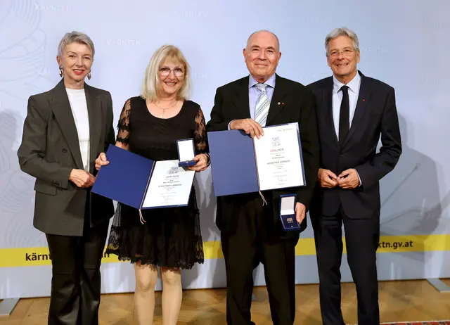 vl.n.r.: Gaby Schaunig, Andrea Cramer, Heinz Cramer, Peter Kaiser | Foto: LPD Kärnten/Kuess