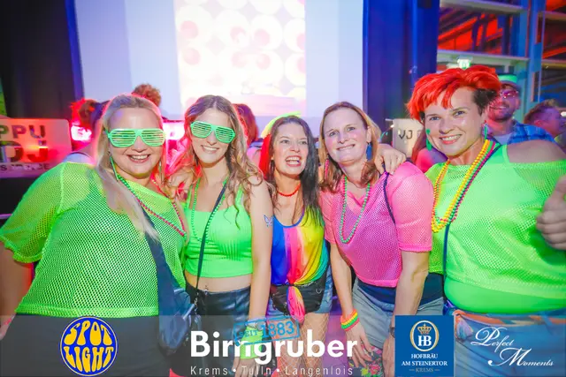 Die besten Hits der 70er, 80er & 90er sorgten für eine perfekte Partystimmung. | Foto: Party2nite