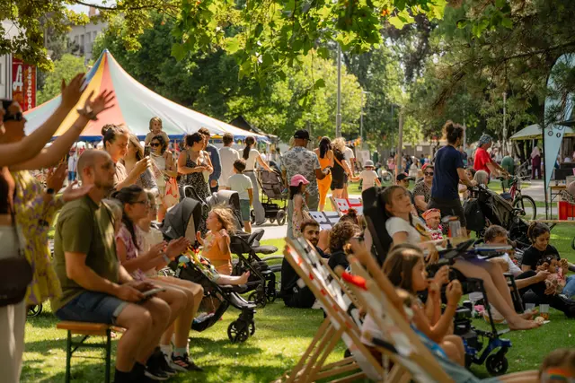 Das Stadtteilfest in der Reichenau war gut besucht. Vor allem Familien mit Kindern genossen das Programm im Grünen. | Foto: Max Schorch