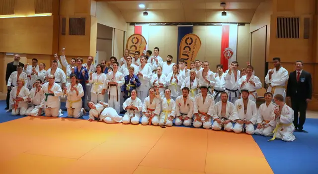 Die Teilnehmerinnen und Teilnehmer der Österreichische Meisterschaft im ID-Judo (Judo für Menschen mit intellektueller Beeinträchtigung. | Foto: Judounion Hallein-Golling