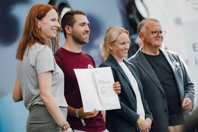 Sebastian Egger vom UTC Reichersberg bei der Ehrung in Wien. | Foto: BMWKSMS/ Agentur Diener