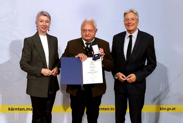 vl.n.r.: Gaby Schaunig, Franz Zraunig, Peter Kaiser | Foto: LPD Kärnten/Kuess