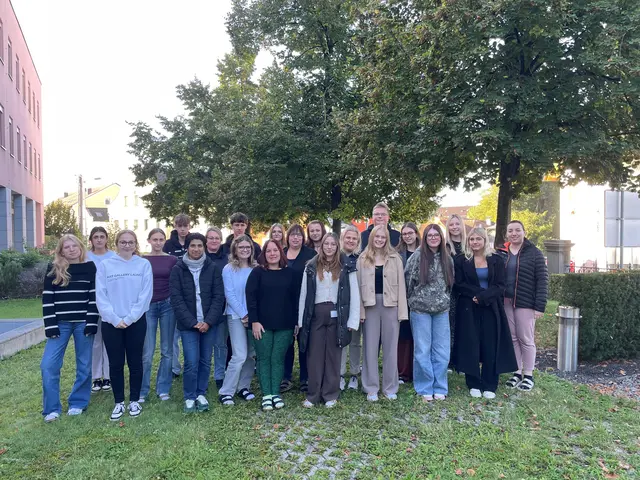Insgesamt sind an der GuKPS Schärding diesen Herbst 50 Auszubildende neu in eine Pflegekarriere gestartet. | Foto: OÖG