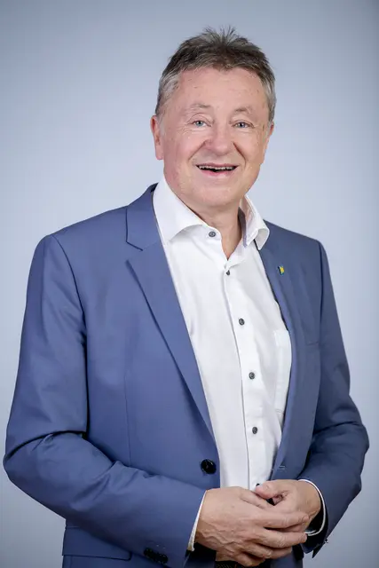 Bürgermeister Martin Falk aus Gars am Kamp erläutert die Situation.
