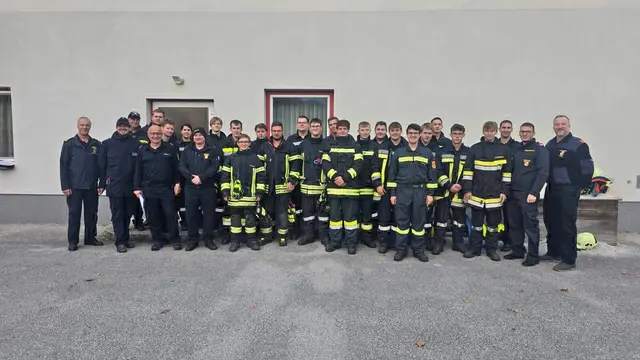 Die neuen Truppmänner aus dem Bezirk Lilienfeld | Foto: BFKDO Lilienfeld