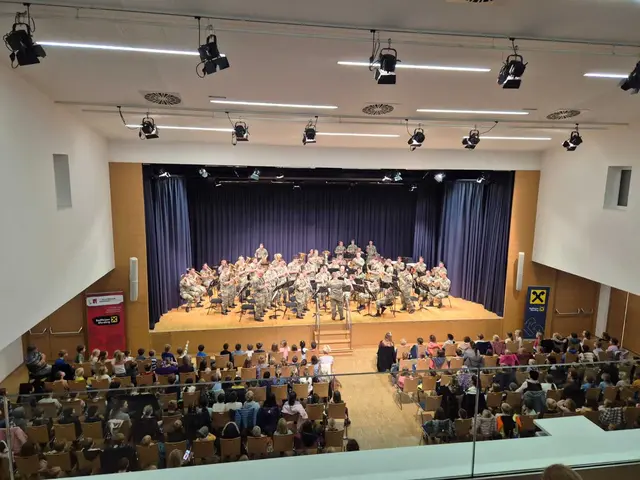 Die Säle waren an beiden Tagen gut gefüllt, insgesamt hörten 1.000 Kinder aus Volksschulen in der Umgebung zu. | Foto: Raphael Aichinger