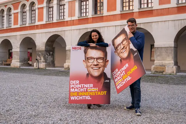 Landesgeschäftsführerin Lena Pirzl und Gemeinderat Philipp Pointner: Neos starten unter dem Motto "Das Wesentliche im Blick" in ihre Herbstkampagne.  | Foto: Neos