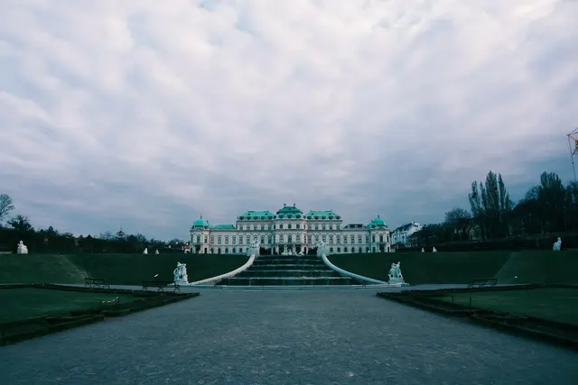 Der Mittwoch startet in Wien mit Nebel bzw. Hochnebel sowie Bewölkung. (Symbolbild) | Foto: Carlos Coronado/Unsplash
