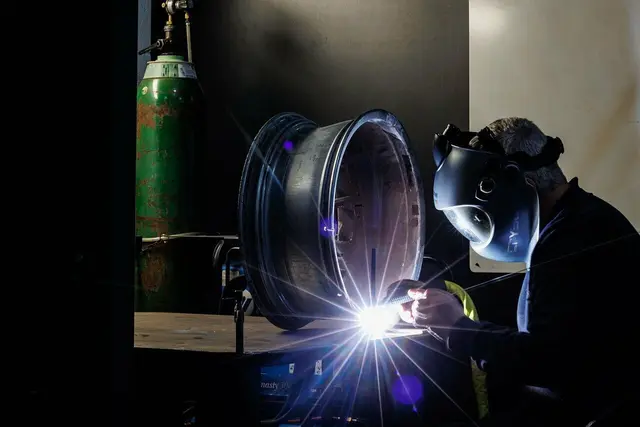 Tiroler Industrie fordert zum Handeln auf. Die Trendwende sei noch nicht angekommen. | Foto: Symbolbild/Pixabay