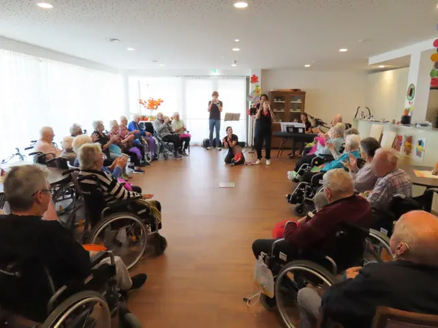 Die Bewohner lauschten den NÖ Tonkünstlern andächtig. | Foto: Marienhof Wohngemeinschaften GmbH