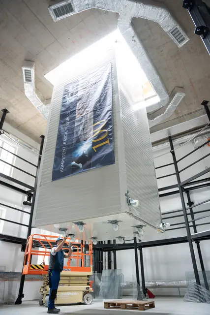 Das Salzburg-Panorama von Johann Michael Sattler wurde an seinen neuen Ausstellungsstandort im Mirabellgarten transportiert.  | Foto: Salzburg Museum/Rigaud