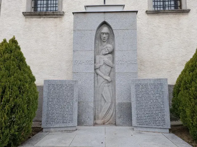 Kriegerdenkmal Bas Kreuzen | Foto: Zinterhof