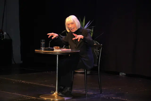 Erika Pluhar begeisterte mit ihrem neuen Roman "Spät aber doch".  | Foto: Peter Seper