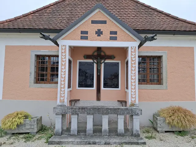 Kriegerdenkmal Klam. | Foto: Zinterhof