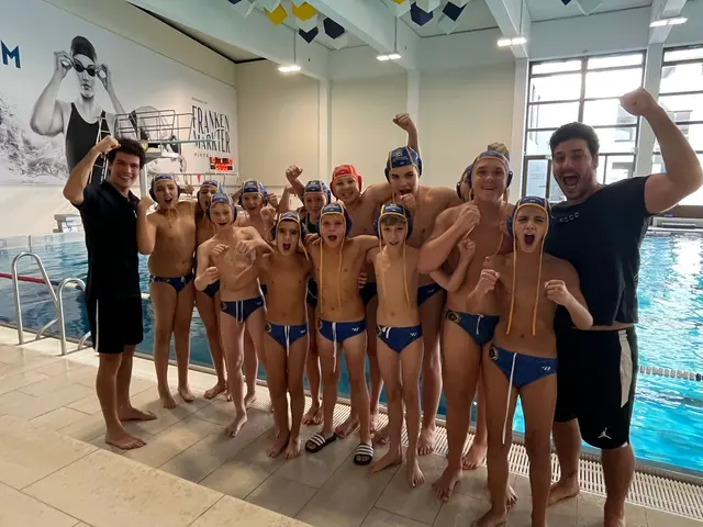 Die U14-Mannschaft des 1. Union Schwimmclub Klosterneuburg (USCK) startete mit drei Siegen in die neue Saison. | Foto: Nehir Karakas