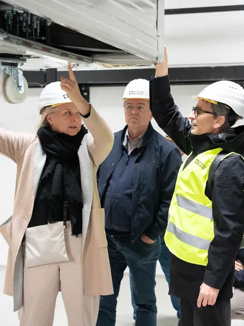 Das Salzburg-Panorama von Johann Michael Sattler wurde an seinen neuen Ausstellungsstandort im Mirabellgarten transportiert.  | Foto: Salzburg Museum/Rigaud