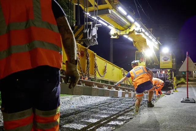 Während der Herbstferien finden umfangreiche Modernisierungsarbeiten an Gleisen und Oberleitungen zwischen Wien Oper und Inzersdorf Lokalbahn statt. | Foto: WLB/Topf