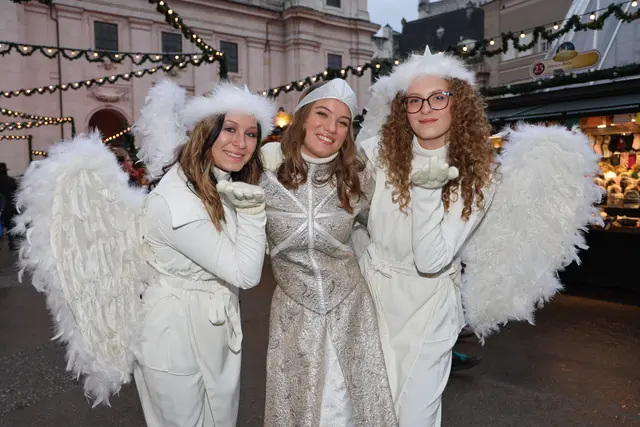 Noch bis zum 7. November haben interessierte Mädchen ab 16 Jahren die Chance, sich für die traditionsreichen und herzerwärmenden Rollen des Christkinds und seiner Engerl zu bewerben. | Foto: Christkindlmarkt Salzburg/Franz Neumayr
