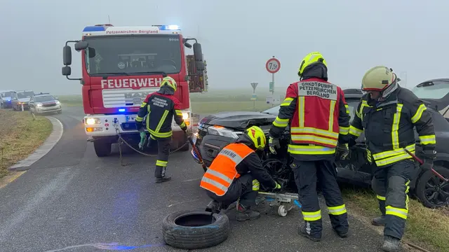 Die Ursache des Unfalls ist derzeit noch unklar.  | Foto: DOKU-NÖ