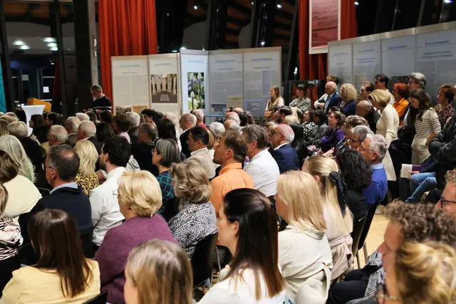 Mehr als 600 Personen verfolgten das Programm online | Foto: Boris Novak