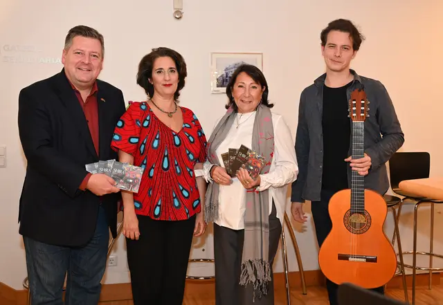 Vizebürgermeister Markus Riedmayer, Shira Karmon, Claudia Prutscher und Rainer Maria Nero. | Foto: 2025psb/sap