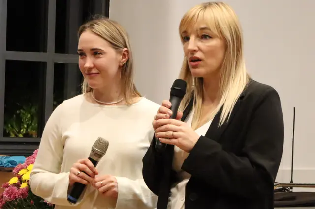 Anna Artomenko (l.) wurde bei einem Raketenagriff verletzt. | Foto: Gerhard Langmann