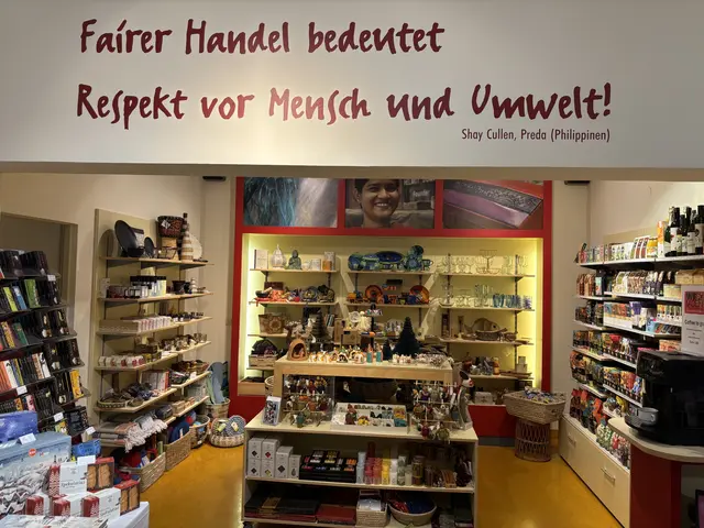 Gut und übersichtlich sortiert, findest du hier passende Geschenke.  | Foto: Schweller