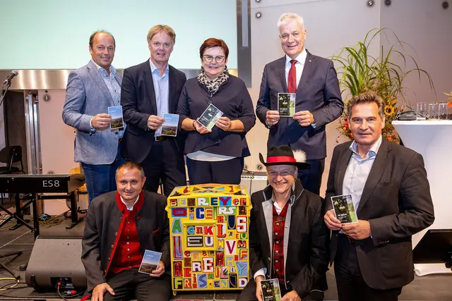 Johannes Putz, Andreas Purt, Michael Duscher, Michaela Hinterholzer, Johannes Scheiblauer, Anton Kasser, Werner Krammer                                      | Foto: mostropolis.at