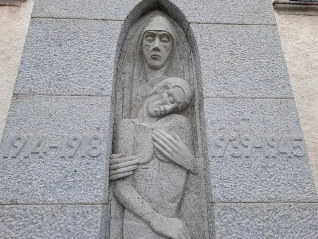 Kriegerdenkmal Bad Kreuzen. | Foto: Zinterhof