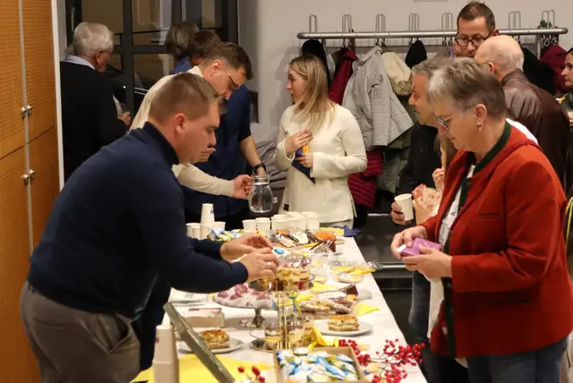 Das Benefizkonzert hatte auch eine süße Seite | Foto: Gerhard Langmann