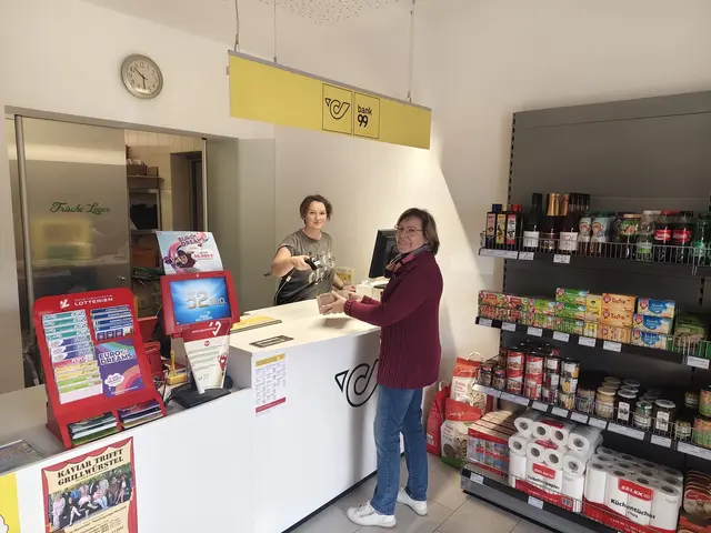 Auch Postwege können direkt im "Gschäft" erledigt werden. | Foto: Gemeinde Hirm