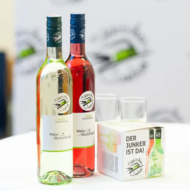 Der Steirische Junker, erhältlich seit 24. Oktober, bietet eine erfrischende Einstimmung auf die DAC-Weine, die im Frühjahr präsentiert werden. | Foto: Fotokuchl