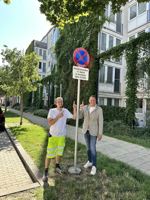 Die Schilder für die ersten beiden Gebiete mit Anrainerparkplätzen wurden bereits angebracht. (Archiv) | Foto: BV11