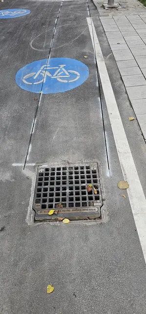 Der neue Kanal muss verlegt werden. | Foto: Franz Schuster