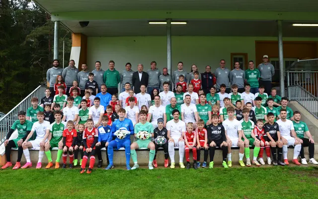 Nach dem totalen Umbruch im Sommer konnte sich der ASKÖ Mittlern mit sehr guten Leistungen und Ergebnissen bis auf Platz zwei vorarbeiten. Schwerpunkt bleibt aber die Weiterentwicklung der jungen Spieler. | Foto: ASKÖ Mittlern