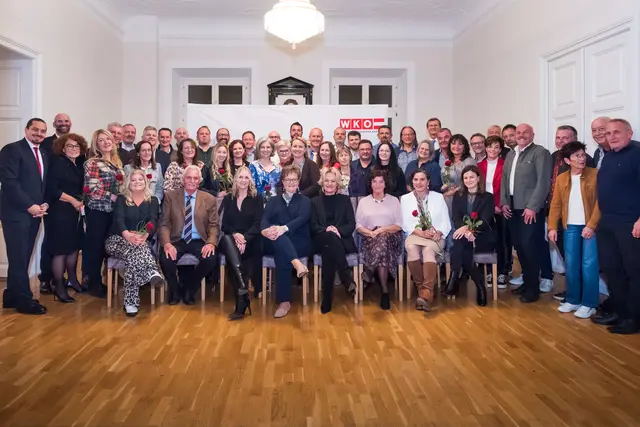 Im feierlichen Rahmen ehrten WK Vizepräsidentin Astrid Legner und Bezirksobmann Walter Sabitzer  59 Unternehmerinnen und Unternehmer aus dem Bezirk St. Veit. | Foto: WKK/Linzer