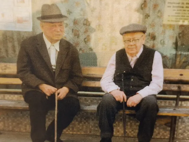 Von Trümmern zu Träumen. Ausstellung im Pfarrzentrum Pabneukirchen.  | Foto: Zinterhof