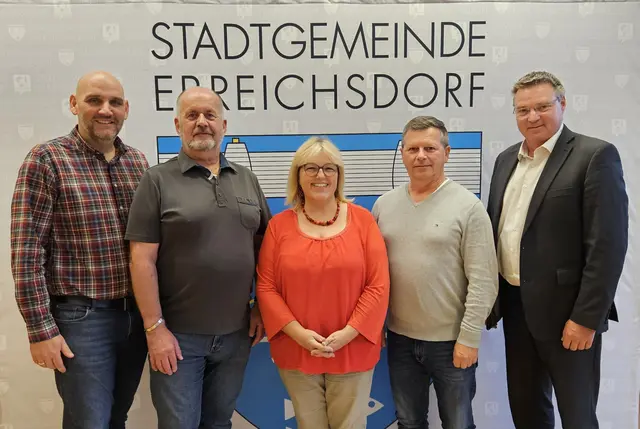 Aufsichtsrat-Stellvertreter Stadtrat Jürgen Schöny, Obmann-Stellvertreter Gemeinderat Hans Hochwarter, Obmann Stv. GRin Hannelore Krycha, Obmann Gemeinderat Christian Wenk, Aufsichtsrat Vorsitzender Bürgermeister und Nationalratsabgeordneter Wolfgang Kocevar (v.l.) | Foto: Stadtgemeinde Ebreichsdorf