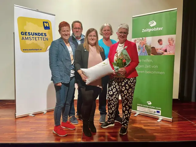 Gemeinderätin Birgit Kern, Gebhard Bauer (Zeitpolster), Gesundheitsgemeinderätin Silvia Übelbacher, Shurga Schrammel (Zeitpolster) und Elisabeth Stückler (Zeitpolster). | Foto: Stadt Amstetten