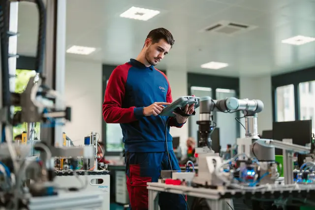 Ausbildung in der ÖBB-Lehrwerkstätte. | Foto: ÖBB/Leonte