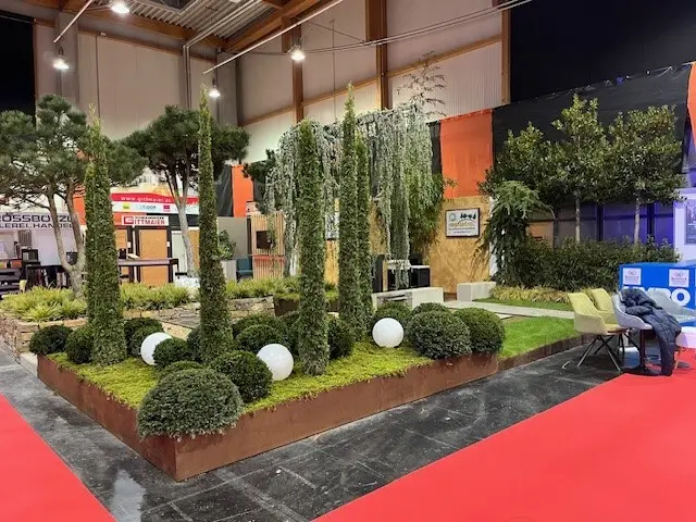 Die Aussteller freuen sich auf viele Besucher in der Halle 13. | Foto: Großbötzl