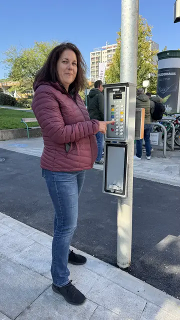 Bezirksvorsteherin Christine Dubravac-Widholm (SPÖ) nahm die Anlage auf Höhe des Brigittenauer Bads kürzlich in Betrieb. | Foto: BV20