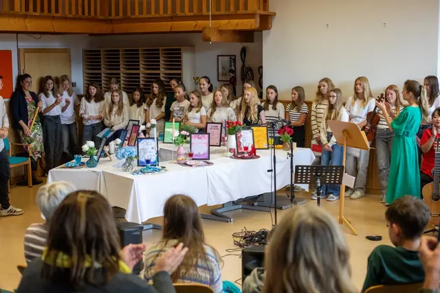 Im Rahmen des Programms „Kunst ist Klasse“ entwickelte die 3 C der MMS Abtenau in Kooperation mit dem Verein „JEDE*RFRAU“ ein außergewöhnliches Kulturprojekt. | Foto: MMS Abtenau