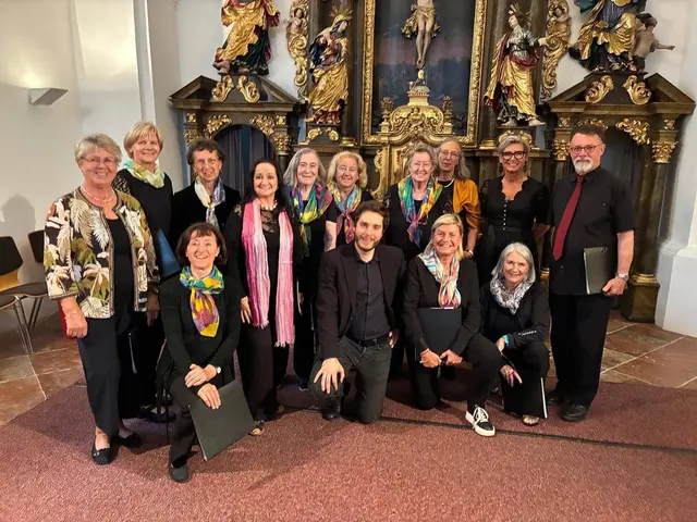 Das letzte Konzert mit dem ehemaligen Chorleiter Johannes Forster fand Mitte Juni in der Bürgerspitalskirche Hallein statt. | Foto: Ulrike Fercher