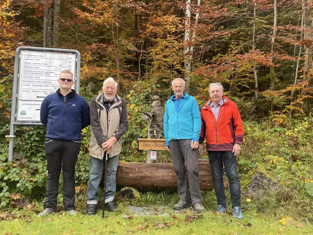 Die Freude ist groß: In Ebensee wurde das "Lana-Brindl" wieder aktiviert. | Foto: Naturfreunde Ebensee